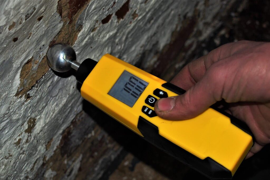 Mold Inspection for Home Buyers in Pembroke Pines, FL by a professional home inspector