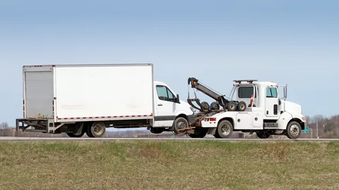 Medium-Duty Delivery Truck Towing in Grosse Pointe, MI